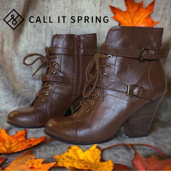 Ankle bootie - Picture 1 of 8